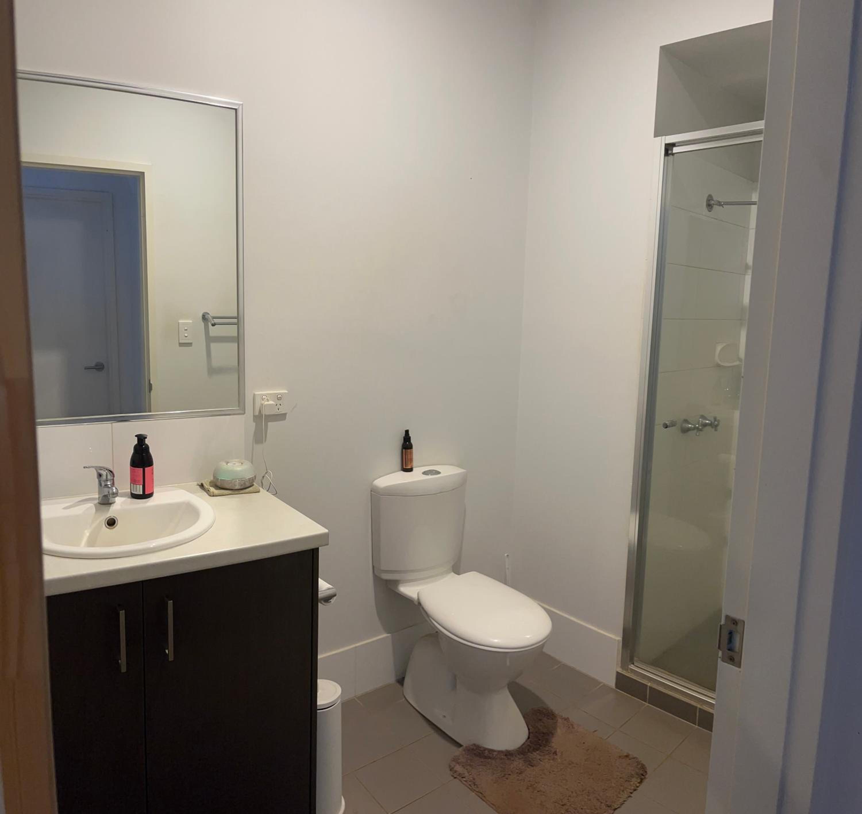Tidy Apartment close to Port