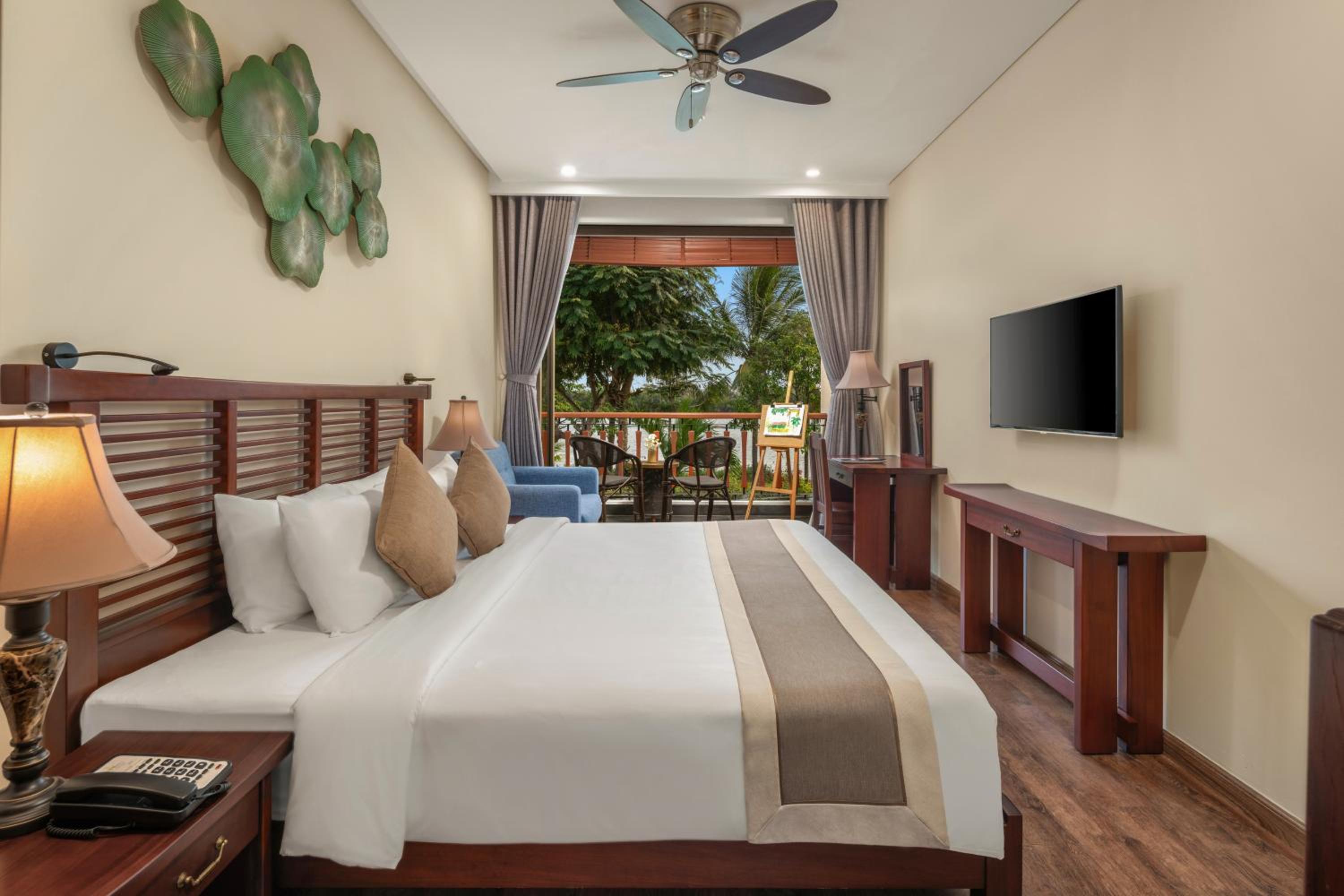 Silk Sense Hoi An River Resort - Green Luxury Escape