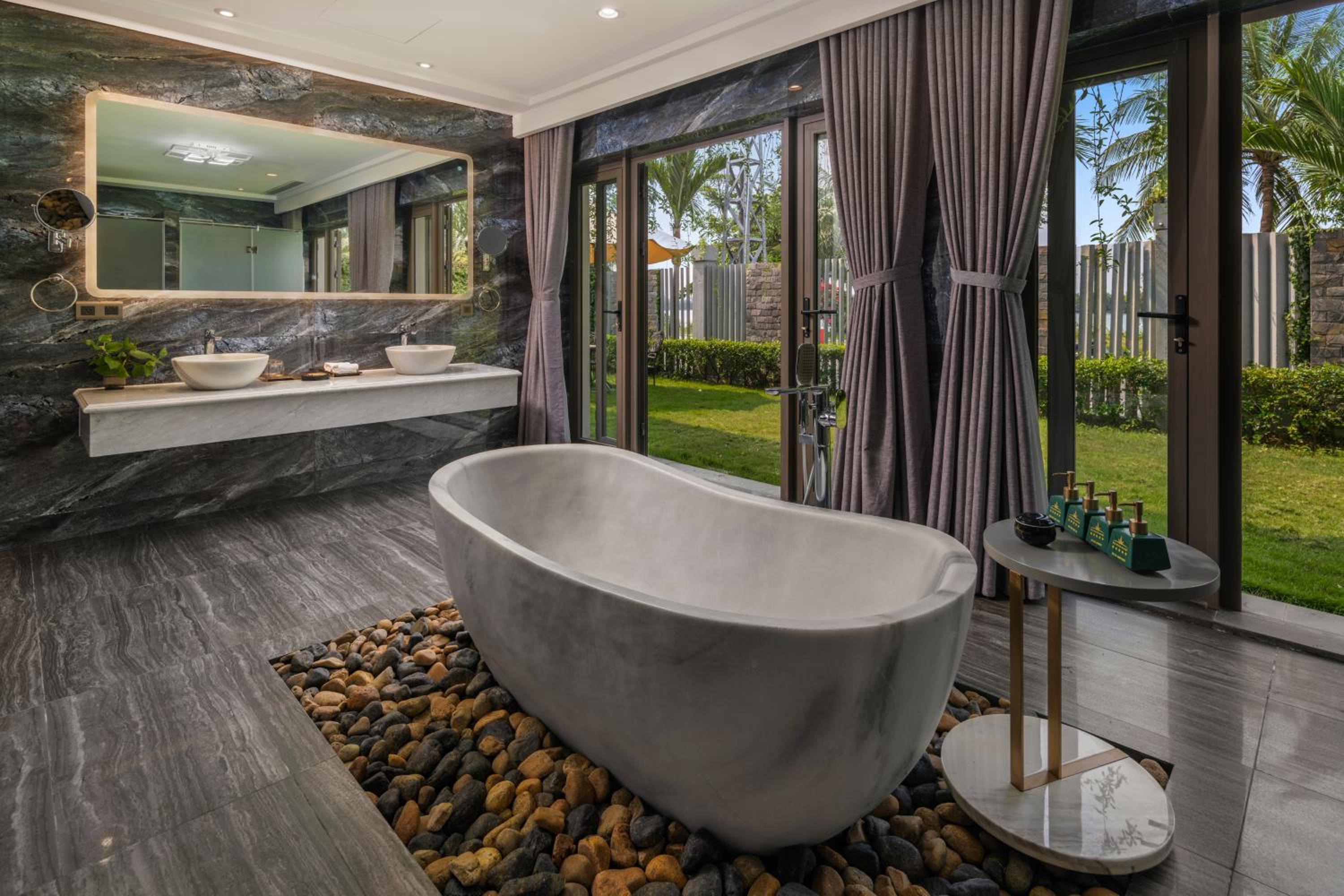 Silk Sense Hoi An River Resort - Green Luxury Escape