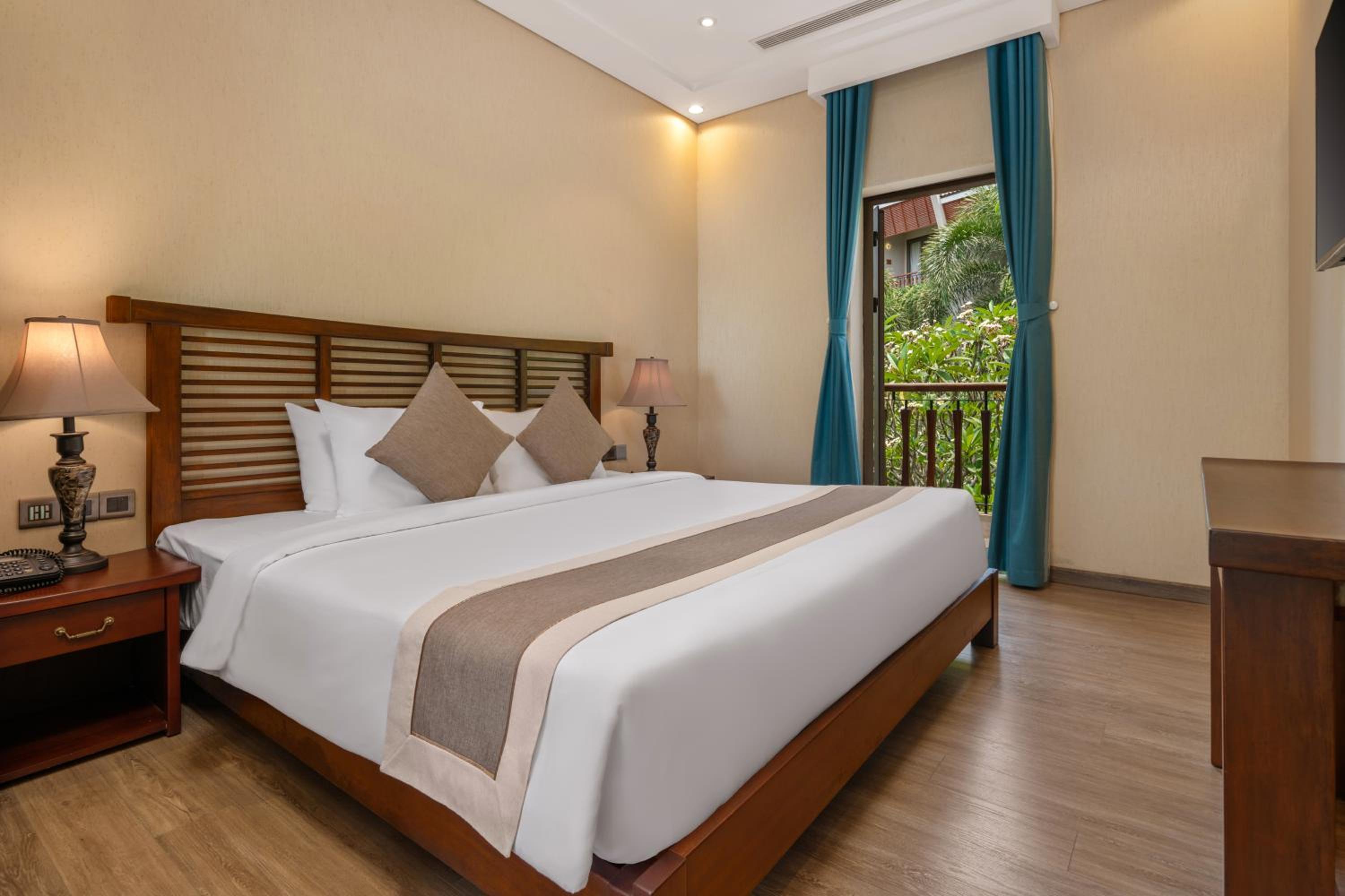 Silk Sense Hoi An River Resort - Green Luxury Escape