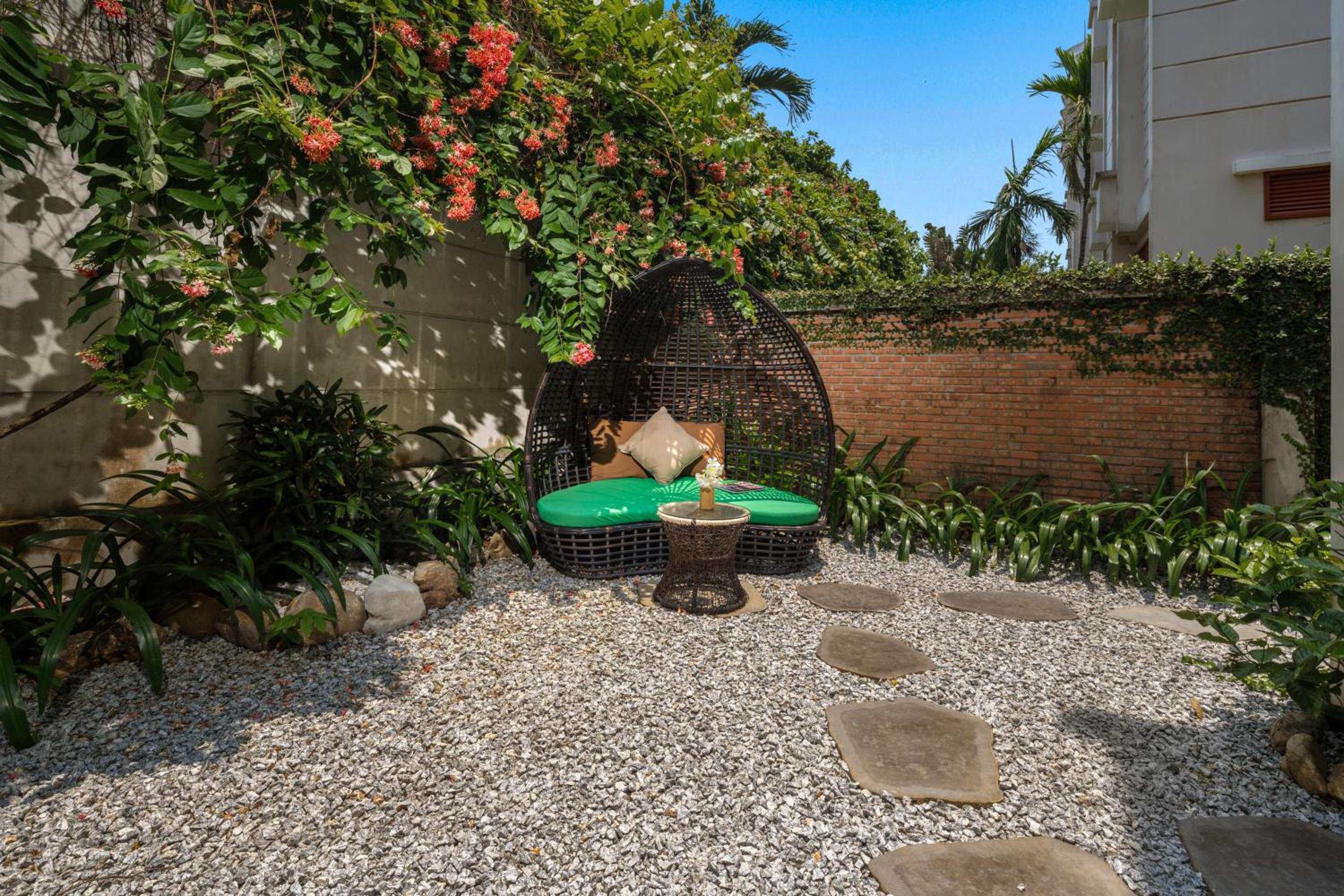 Silk Sense Hoi An River Resort - Green Luxury Escape