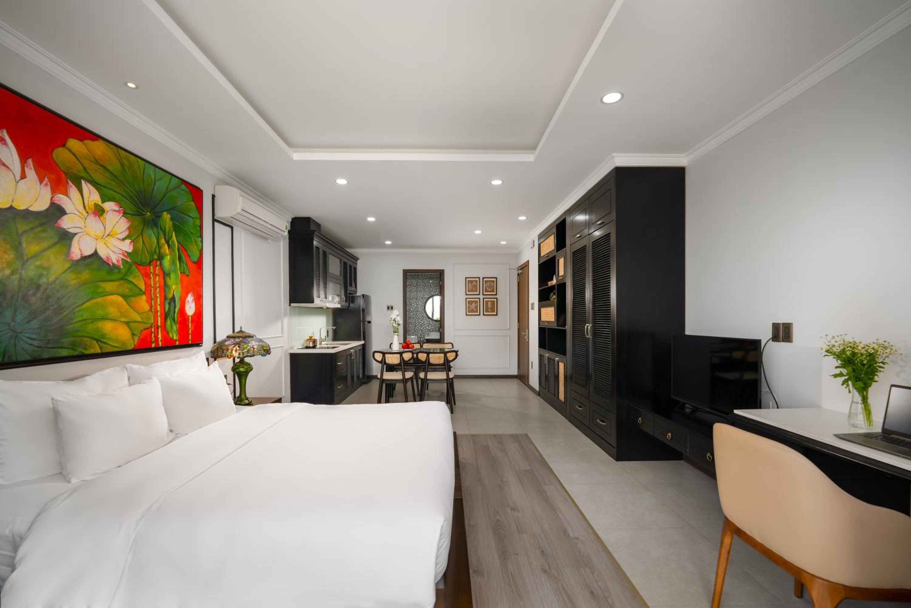 The Locals Hotel - Le Thuoc Da Nang