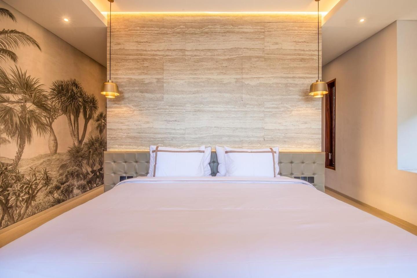 Exquisite 5BR Villa Premier Luxury in Seminyak