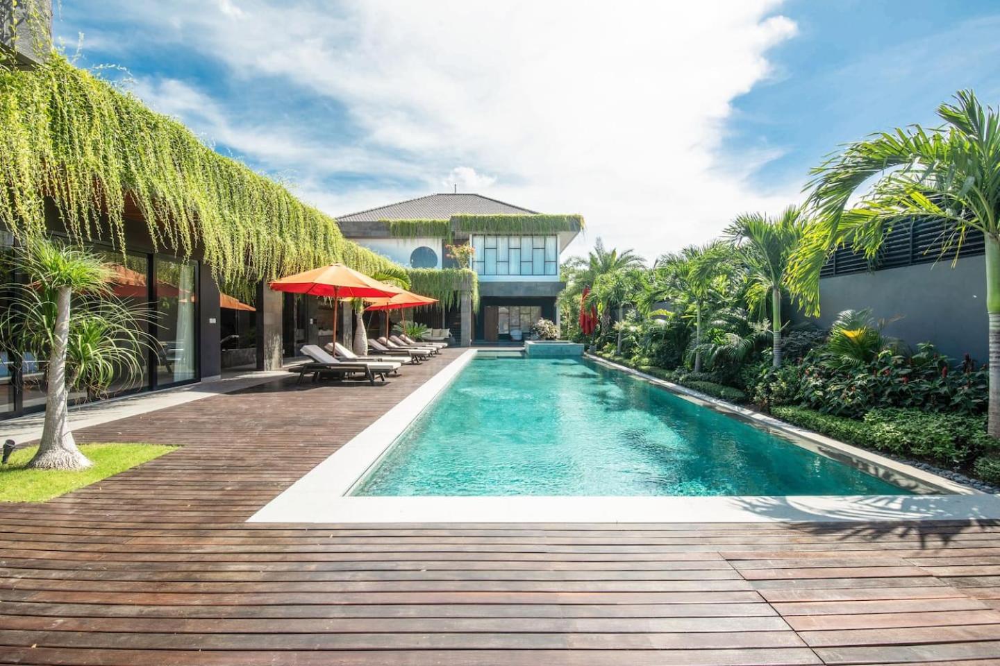 Exquisite 5BR Villa Premier Luxury in Seminyak