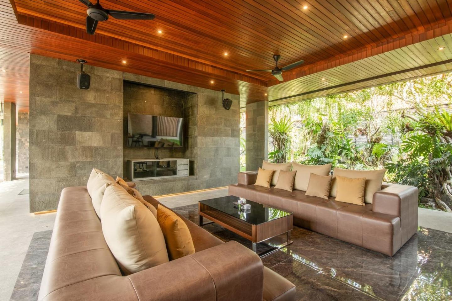 Exquisite 5BR Villa Premier Luxury in Seminyak