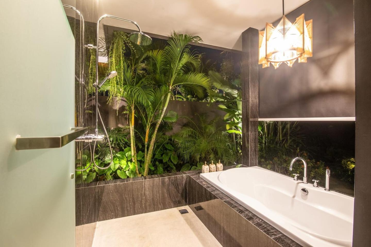 Exquisite 5BR Villa Premier Luxury in Seminyak