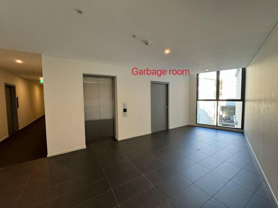 Scenic Skyline view2BR APT close to OlympicPark
