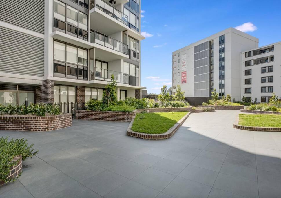 Scenic Skyline view2BR APT close to OlympicPark