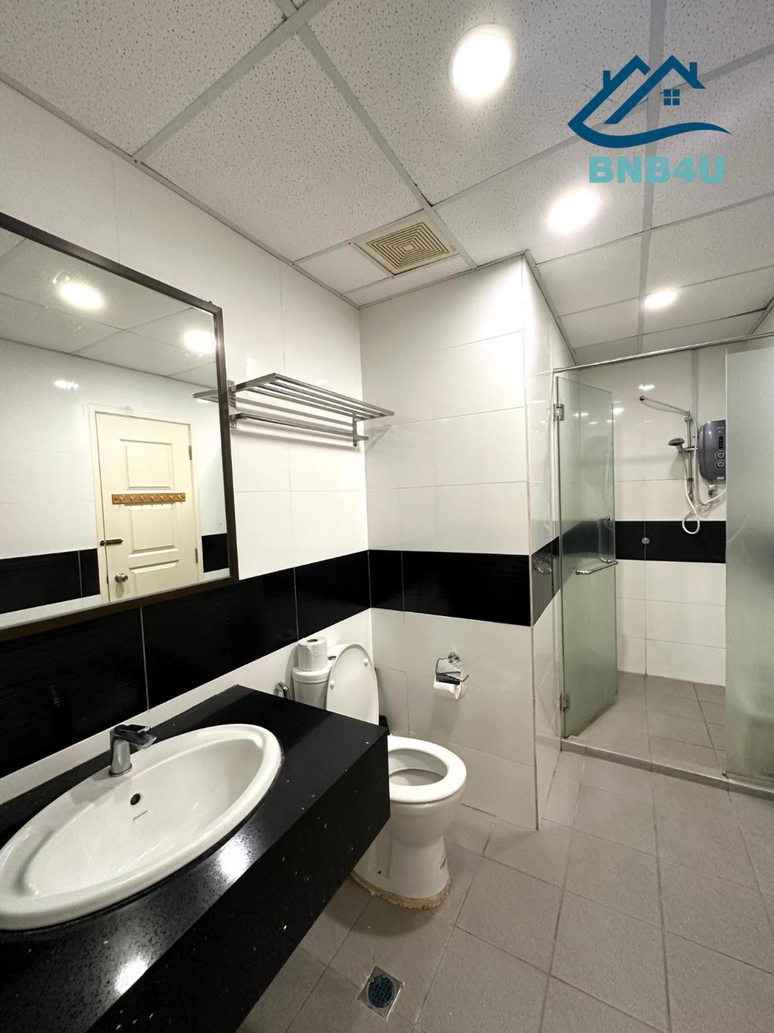 Mansion One 2BR Suite By IZ photo 6
