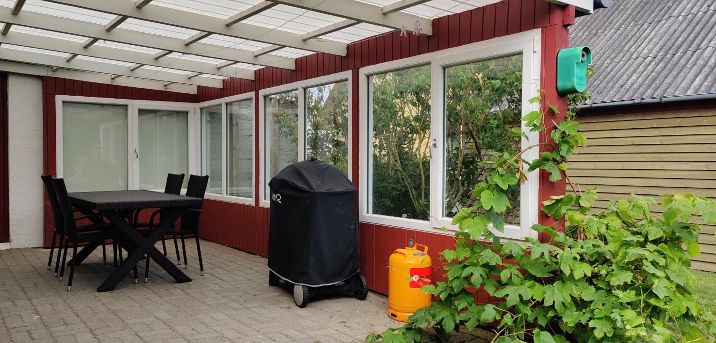 Havhuset I Øster Hurup - i byen, ved stranden view 4