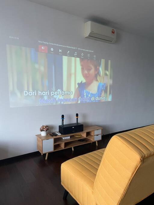 2-4 pax Studio with Private Karaoke, Private BBQ, Pool & GYM