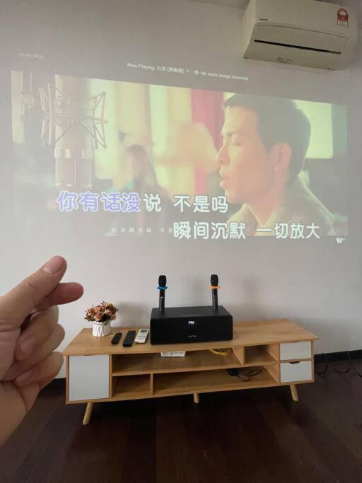 2-4 pax Studio with Private Karaoke, Private BBQ, Pool & GYM