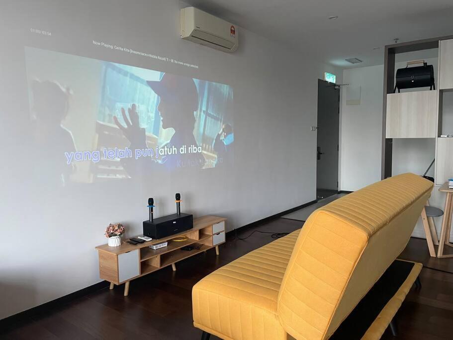 2-4 pax Studio with Private Karaoke, Private BBQ, Pool & GYM