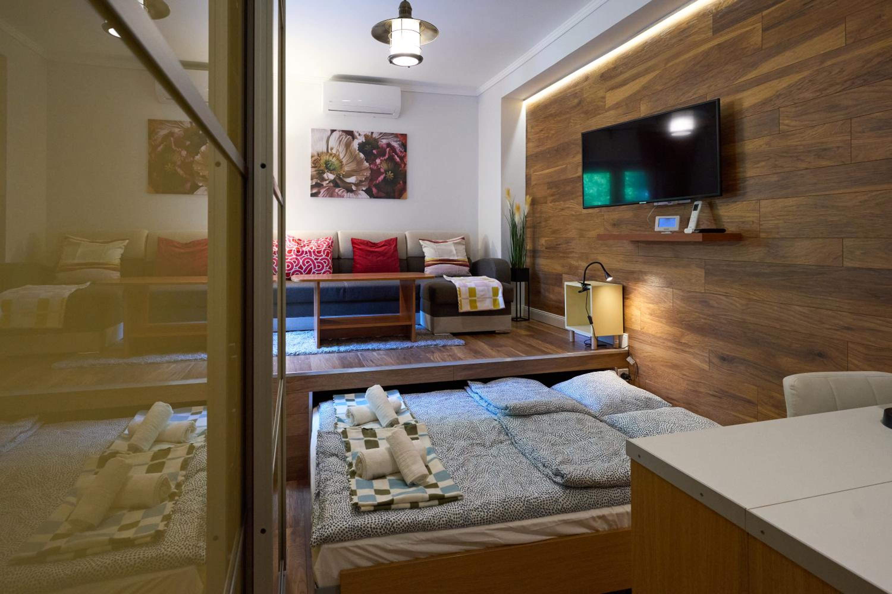 Giselle Apartment with Private Parking