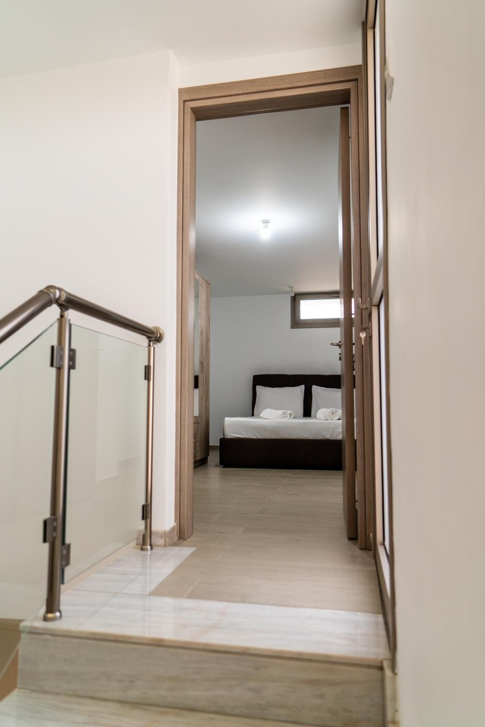 Hubstay - Seaview Villa Oriana in Larnaca