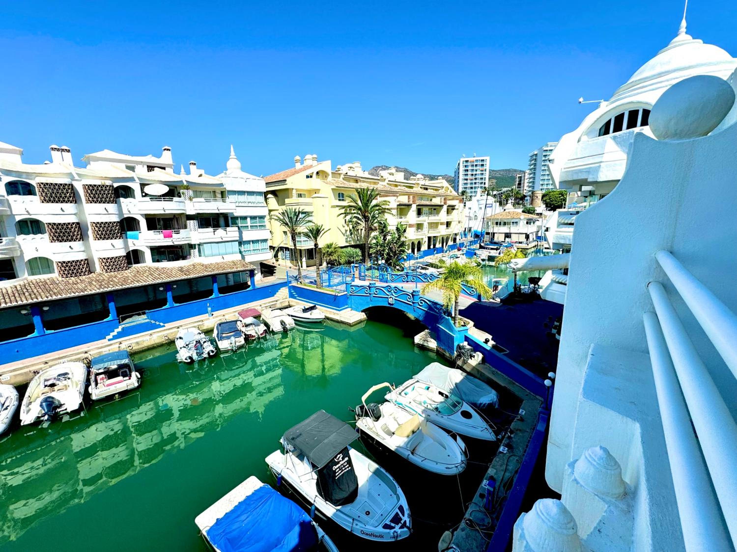 Luxe Appartement in de jachthaven van Benalmadena, provincie Malaga, Costa del Sol view 2