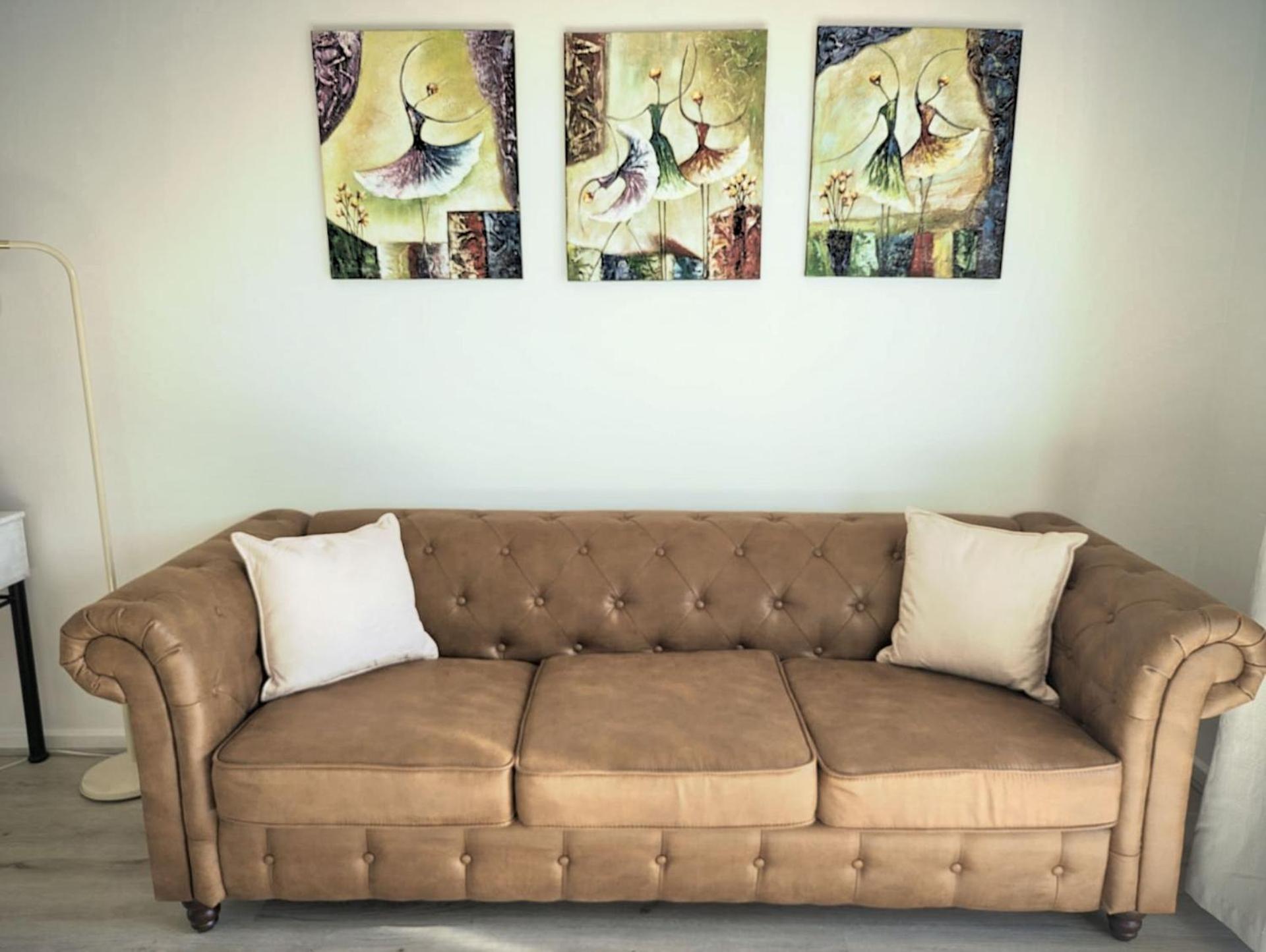 2BR Apartment on Carrington with Car Parking