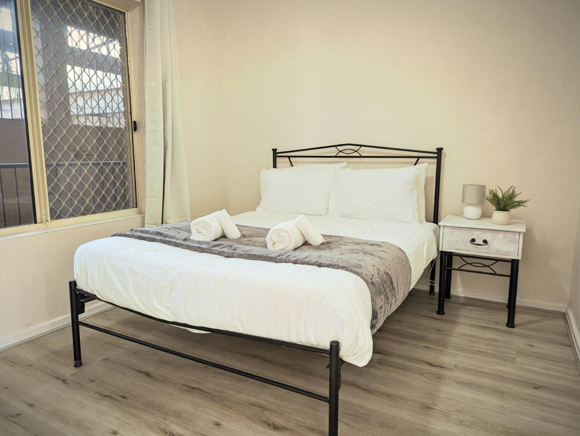 2BR Apartment on Carrington with Car Parking