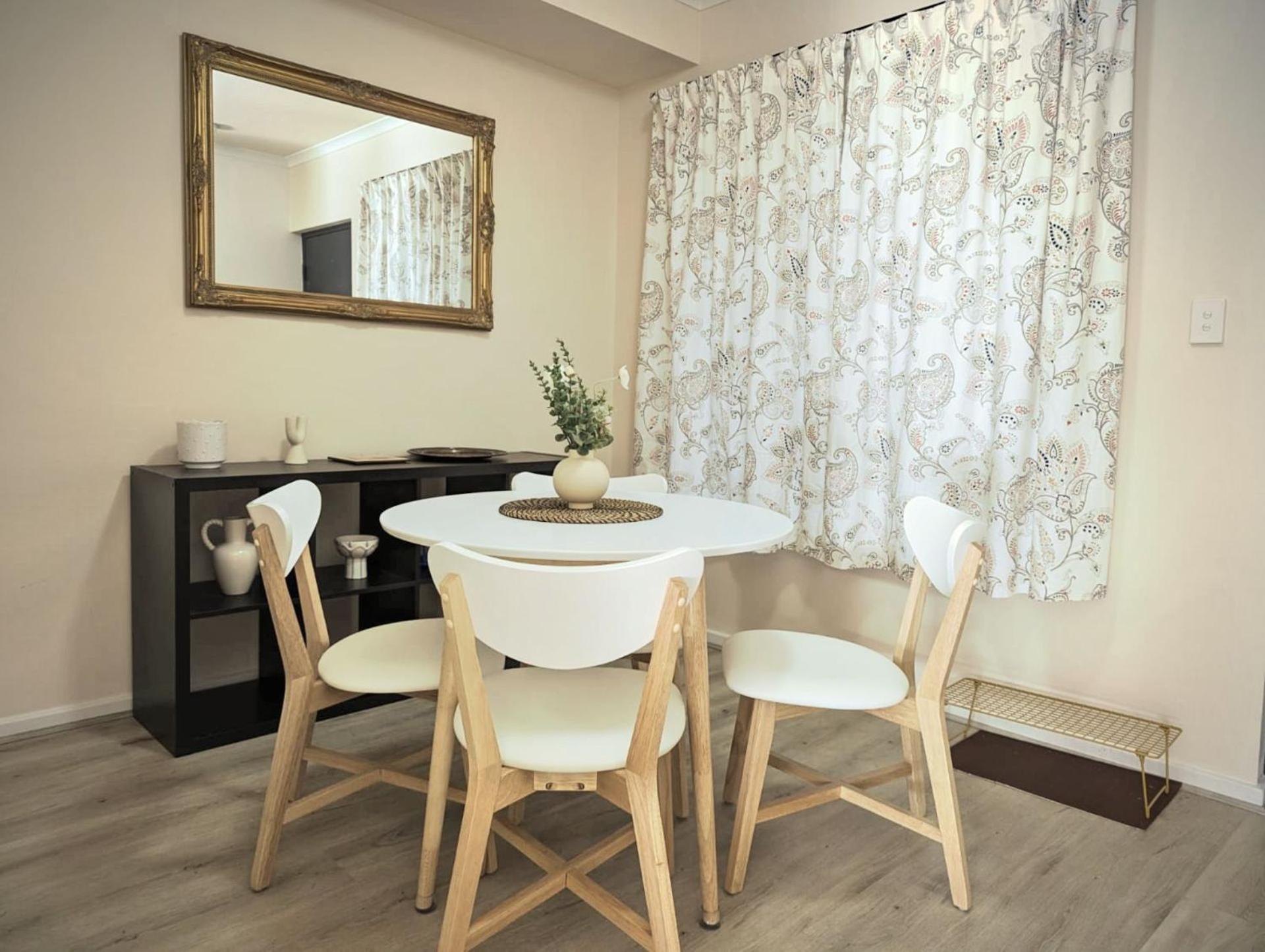 2BR Apartment on Carrington with Car Parking