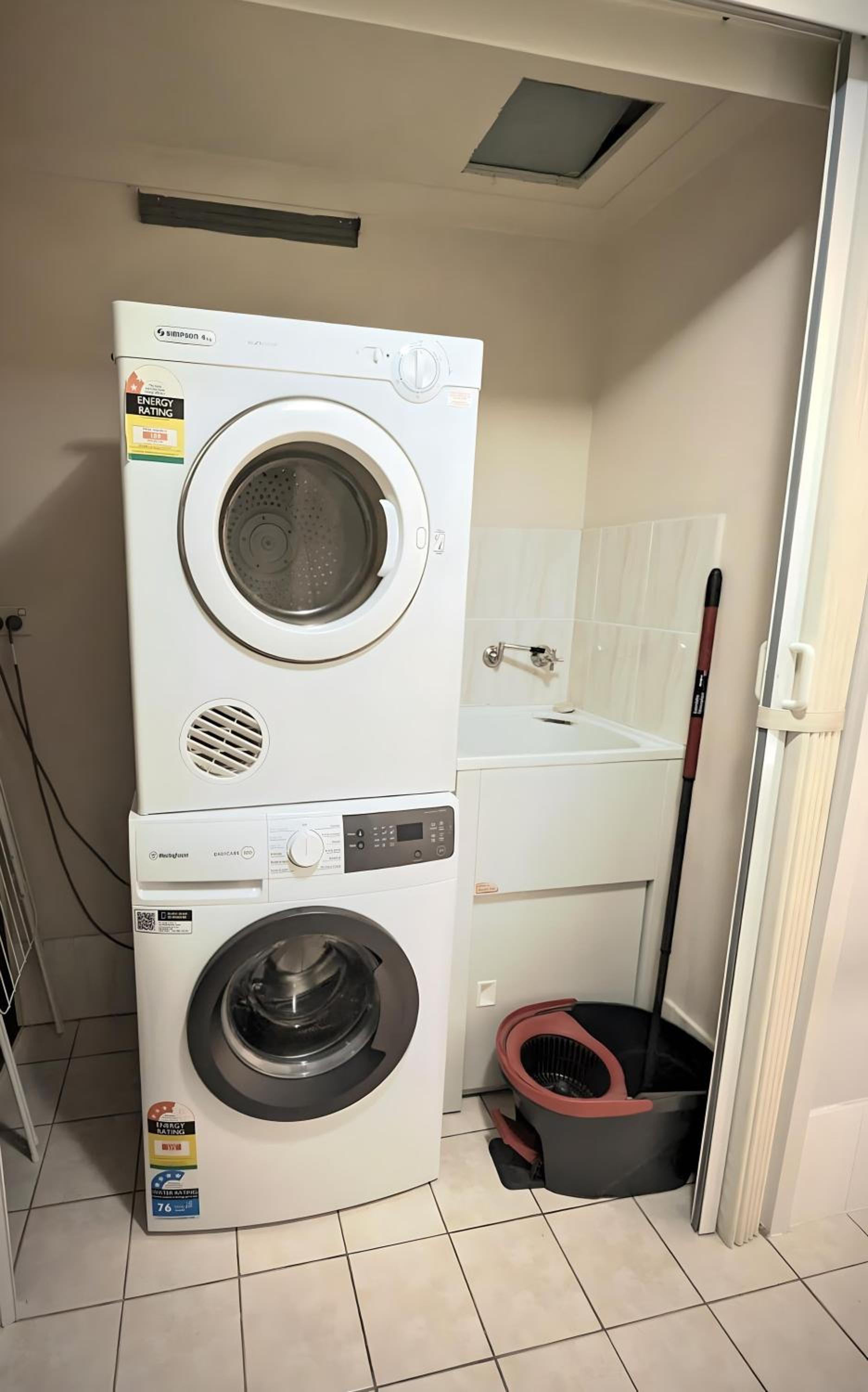 2BR Apartment on Carrington with Car Parking