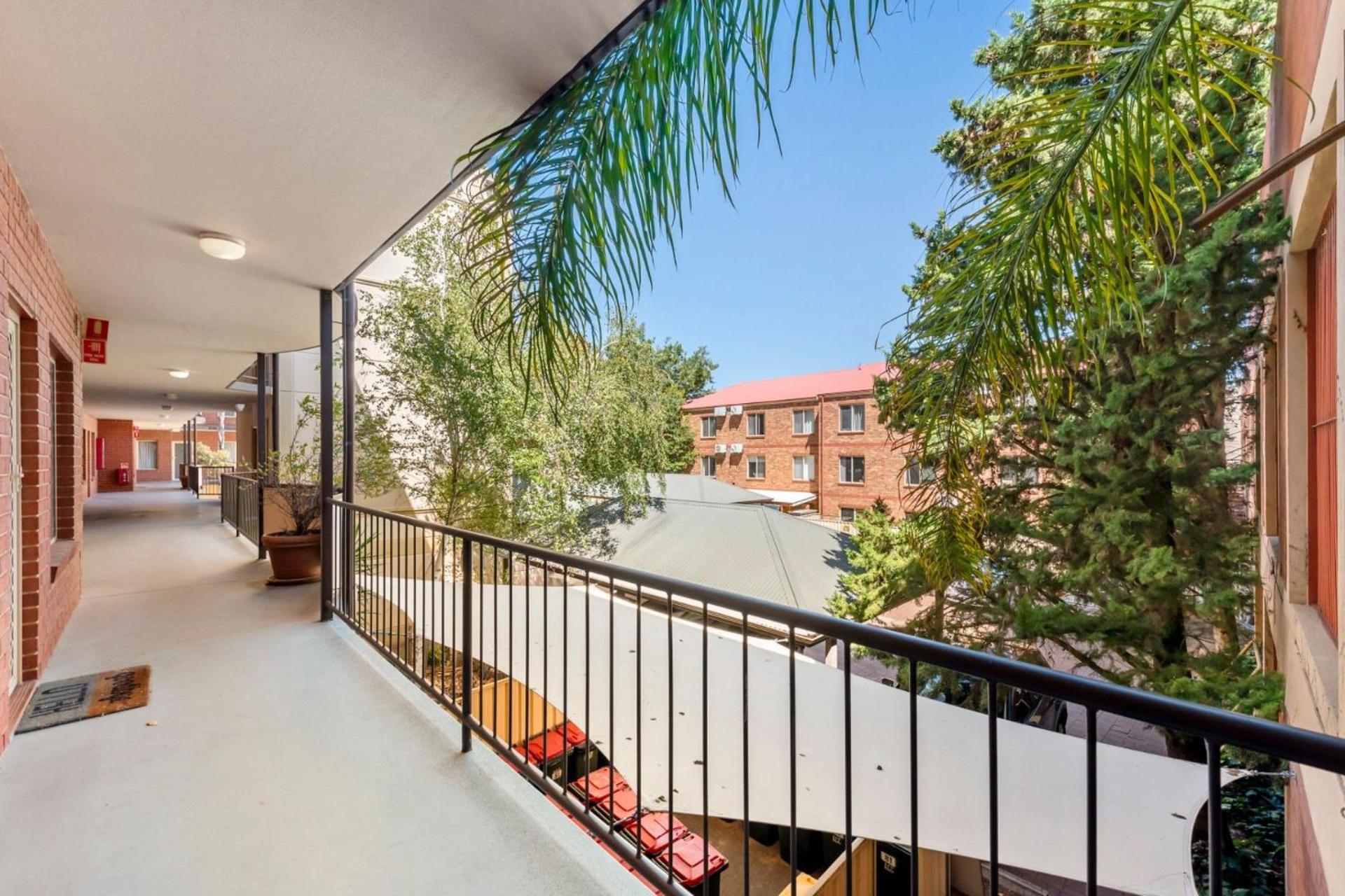 2BR Apartment on Carrington with Car Parking