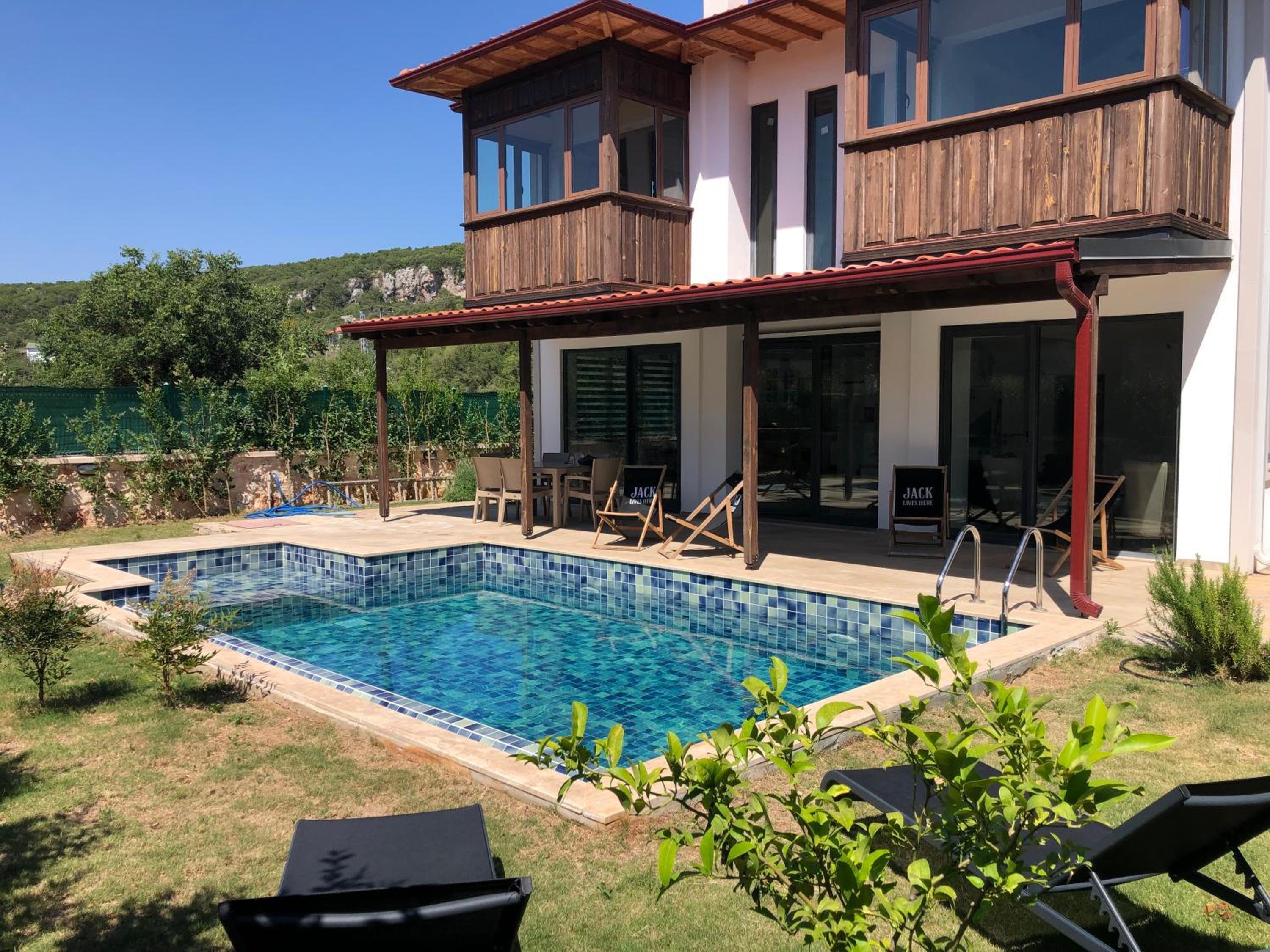 Derya Beach Agullu Villa 4 view 2
