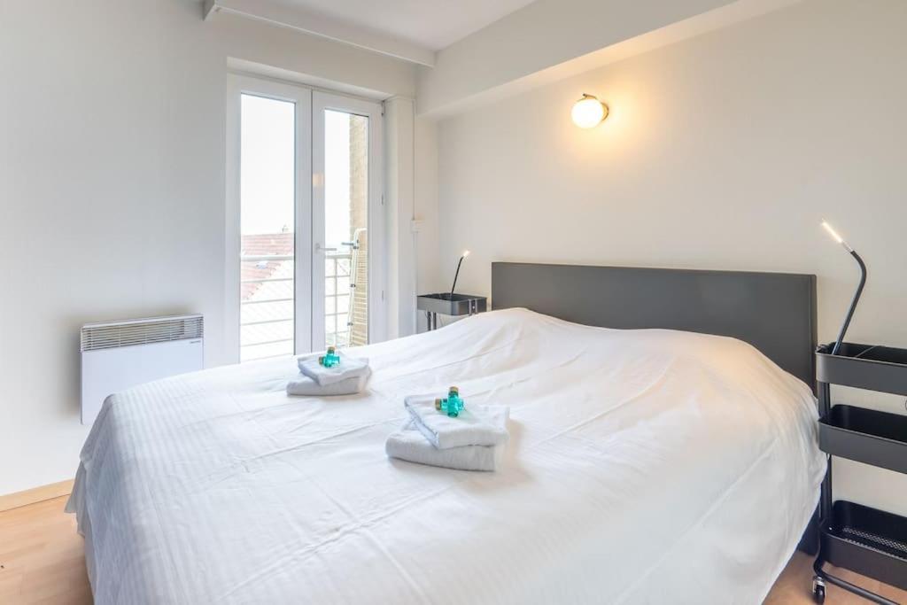 Beautiful apartment with Sea Views and parking