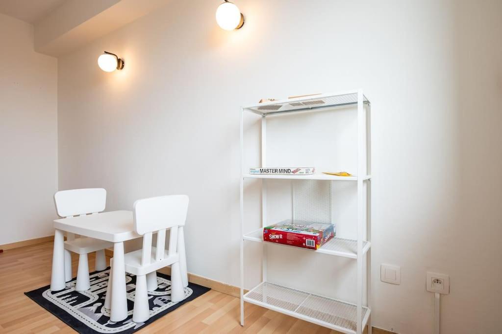 Beautiful apartment with Sea Views and parking