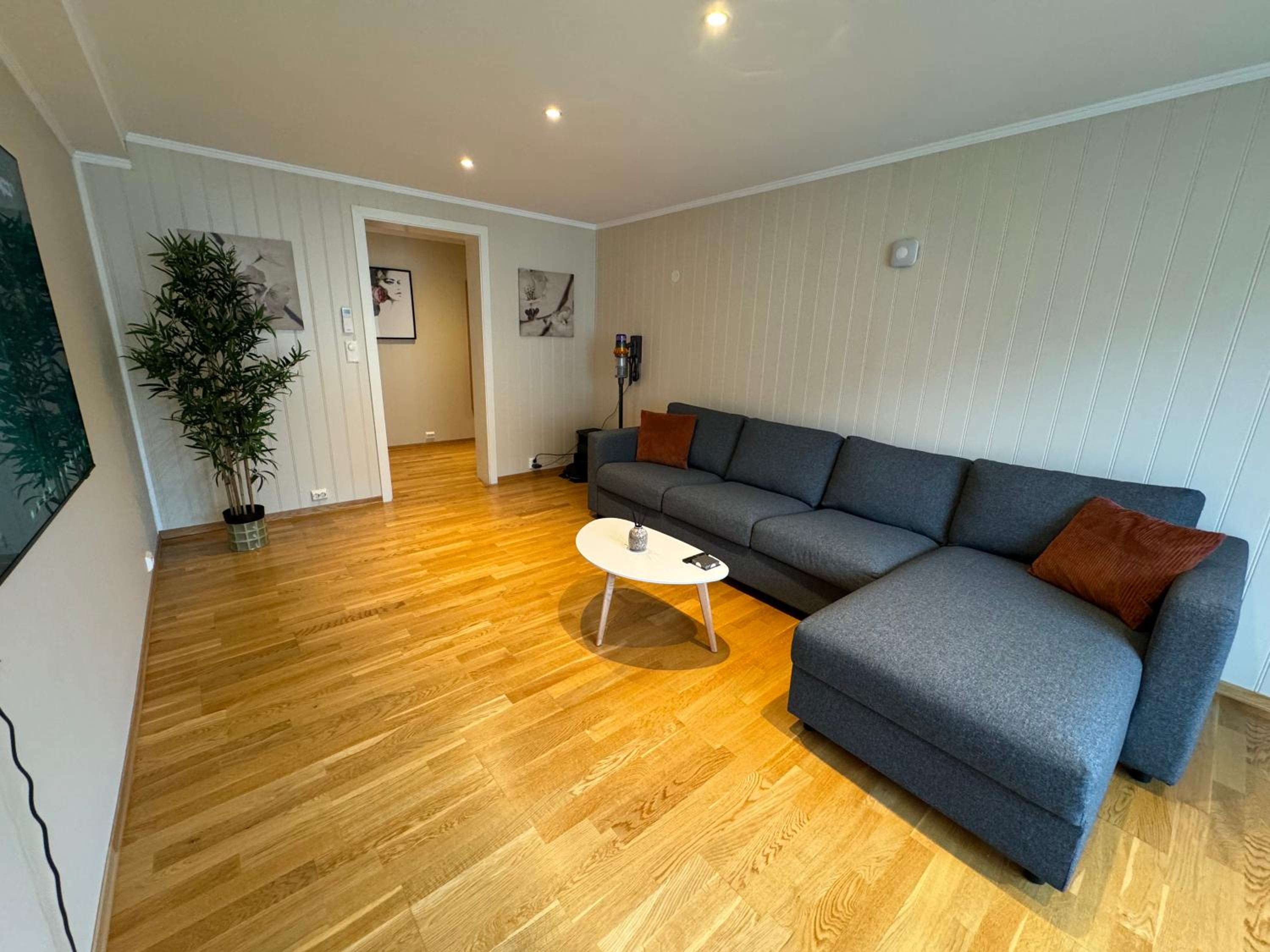 Charming 3-Bedroom Apartment in the Heart of Kristiansund