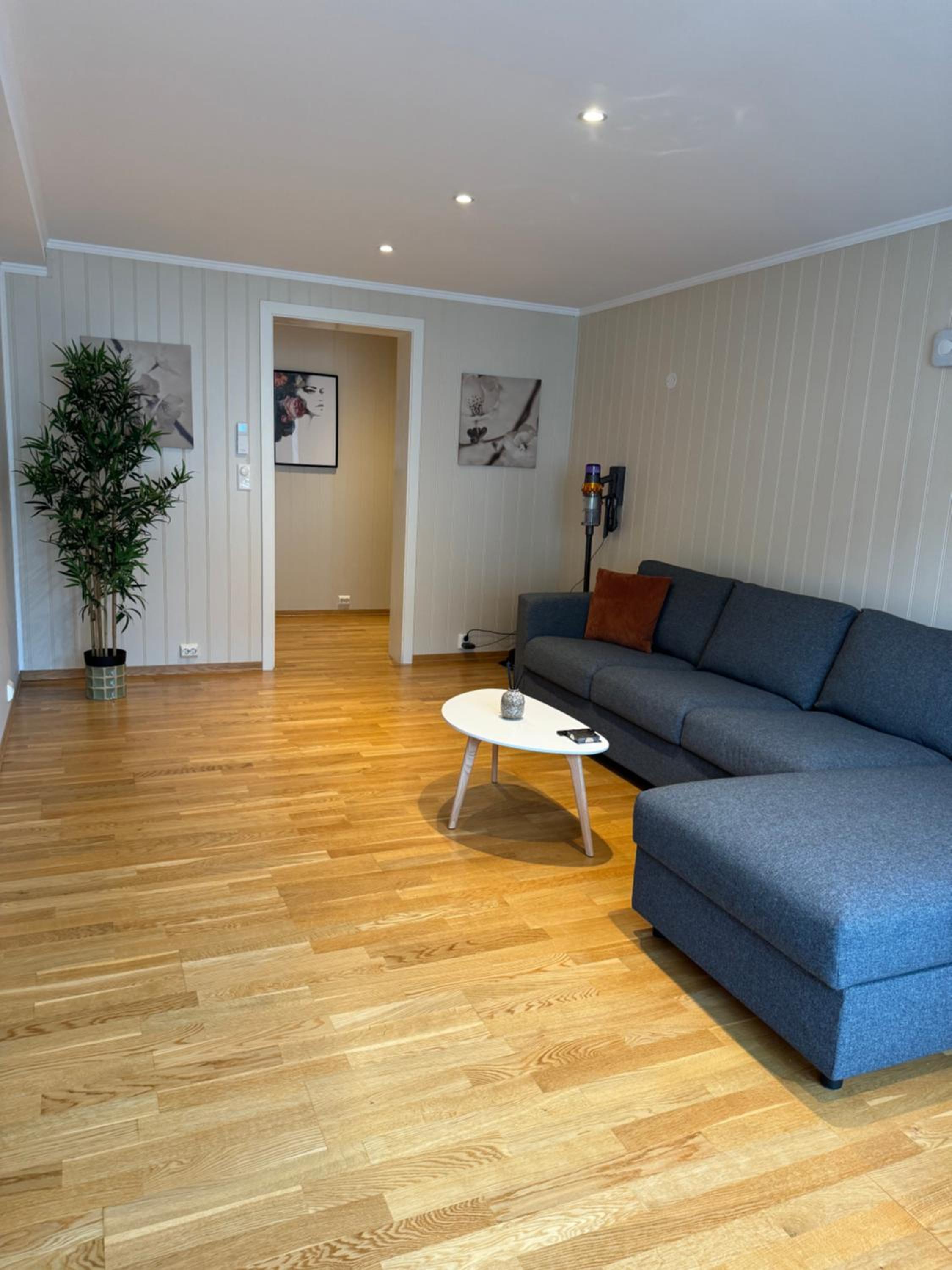 Charming 3-Bedroom Apartment in the Heart of Kristiansund