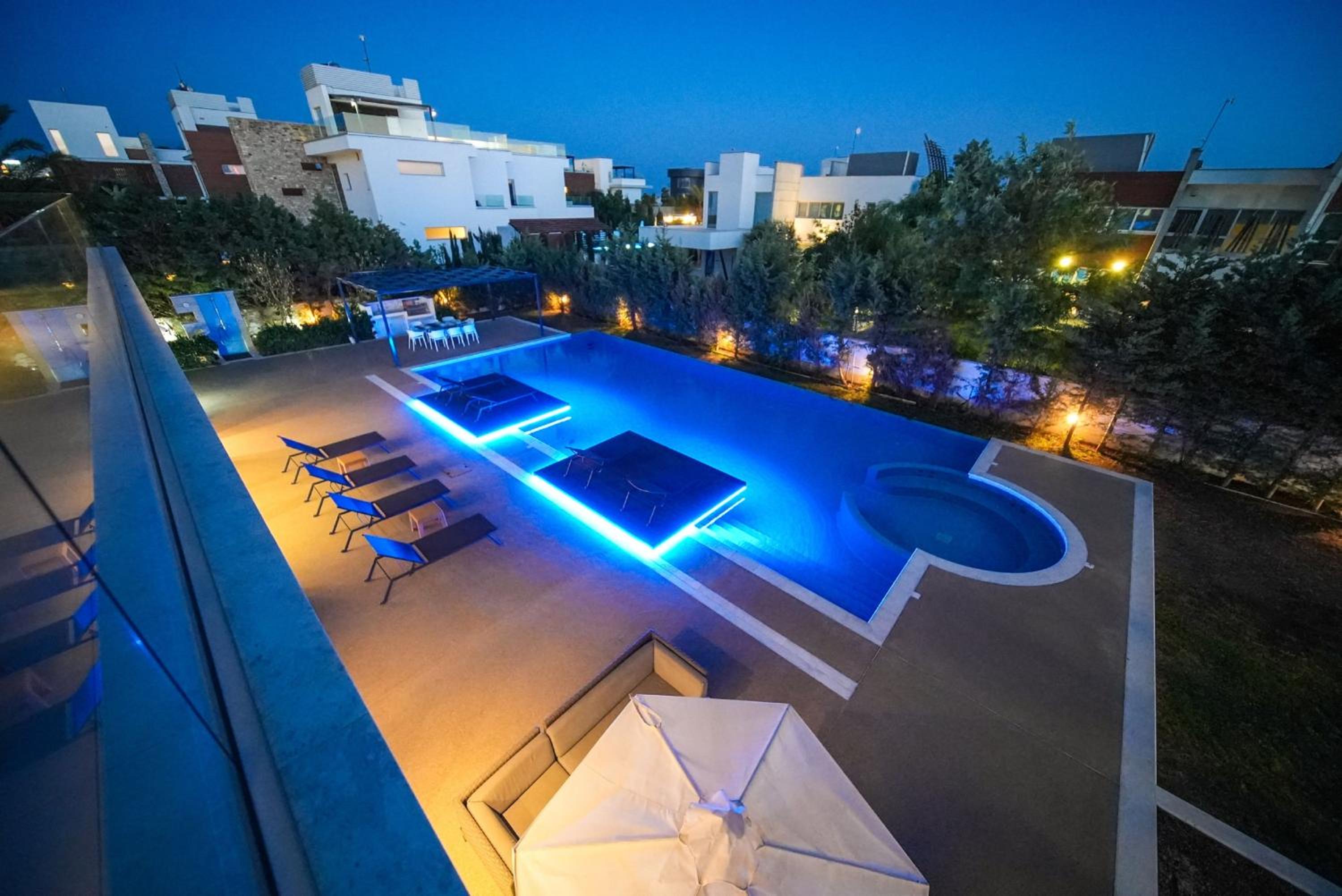 Royal Oasis Villa