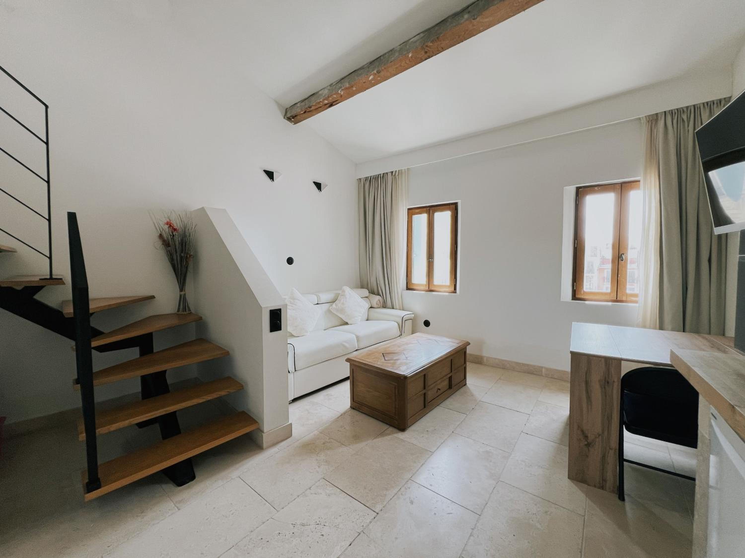 Domus Via Domitia, photo 64