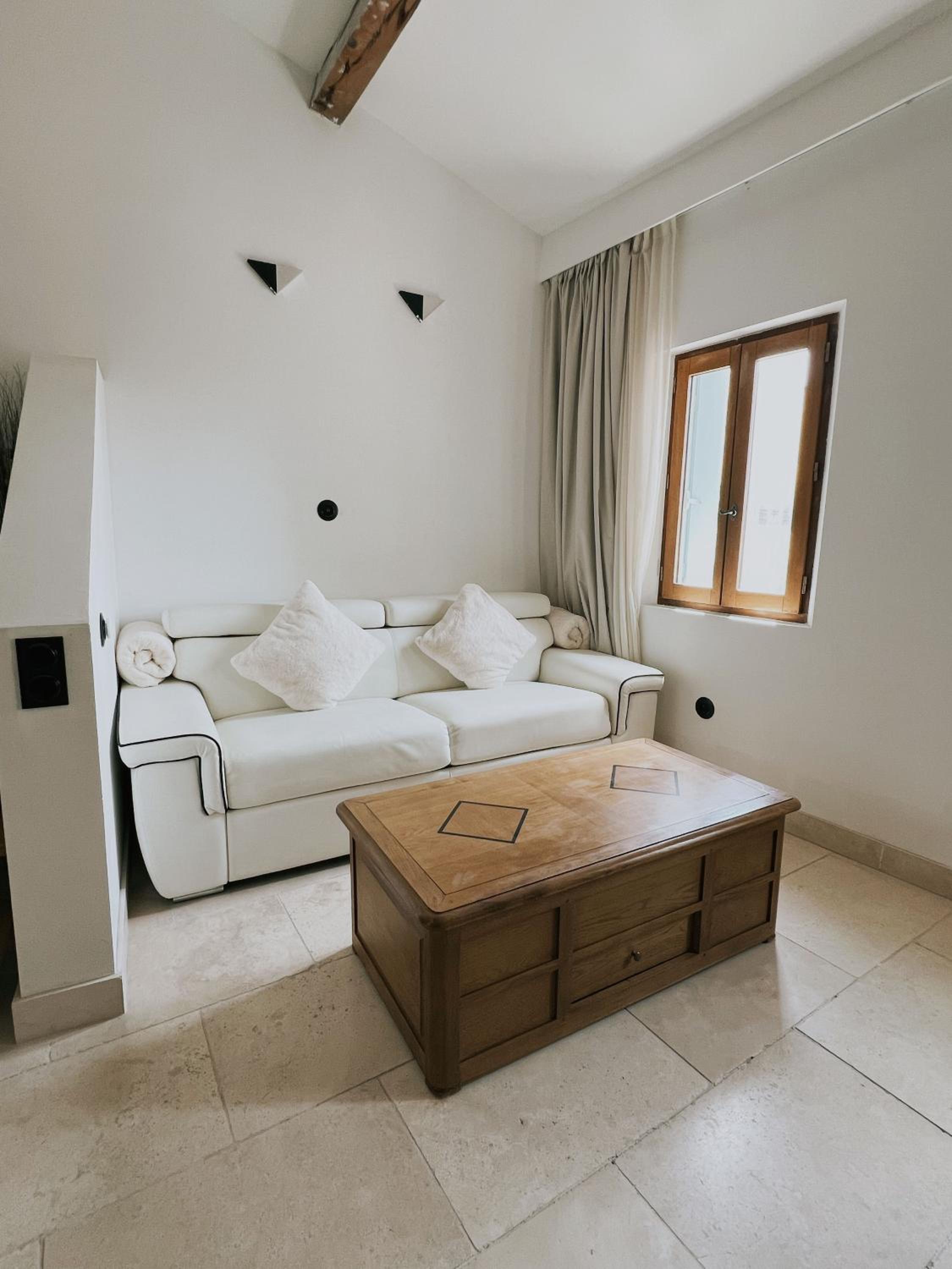 Domus Via Domitia, photo 52