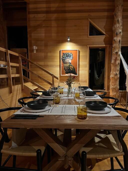 Esk Treehouse Cabin Unique Home with River Views