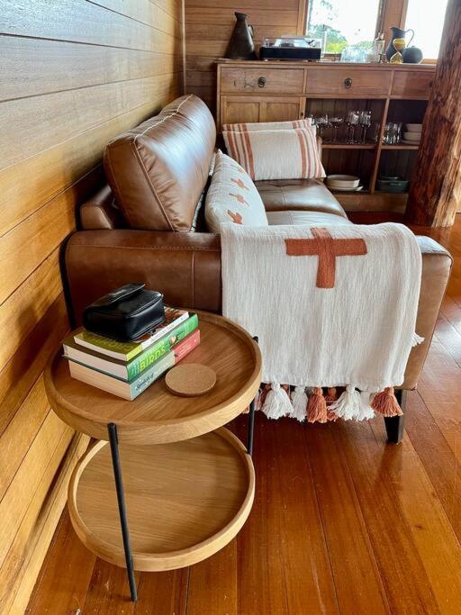 Esk Treehouse Cabin Unique Home with River Views
