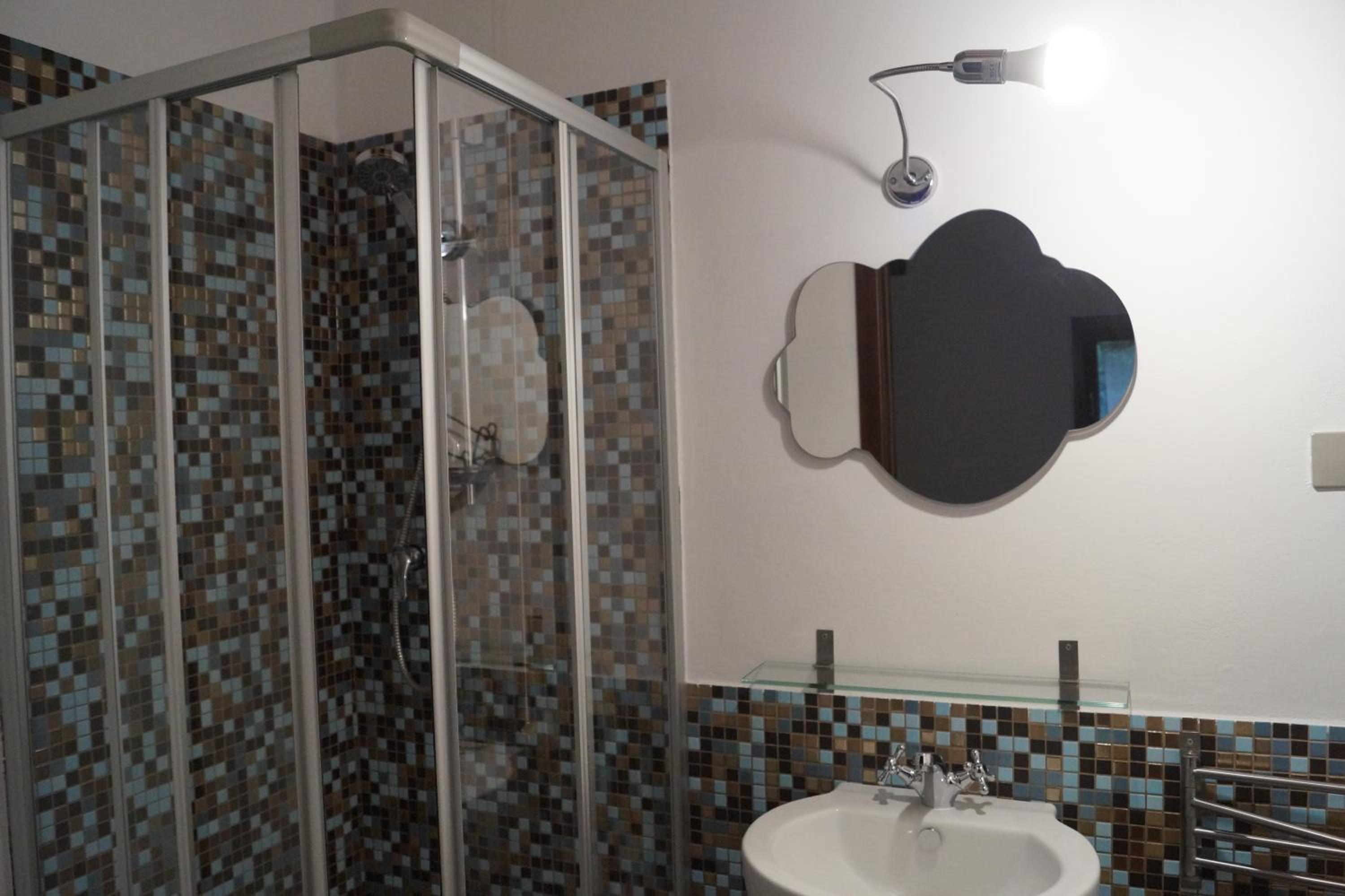 Casa il Girasole con piscina nelle Marche
