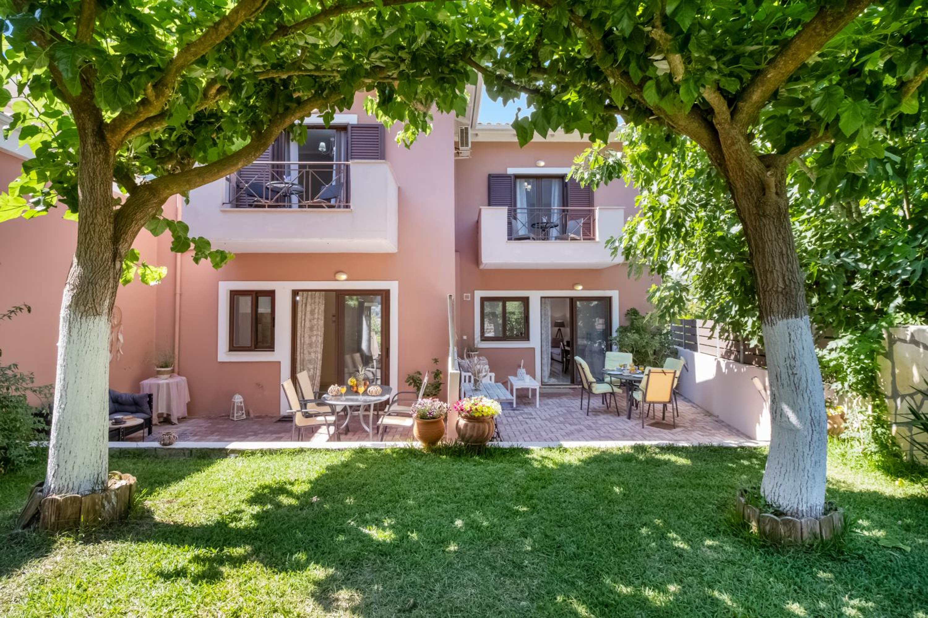 Villa prolithia 1