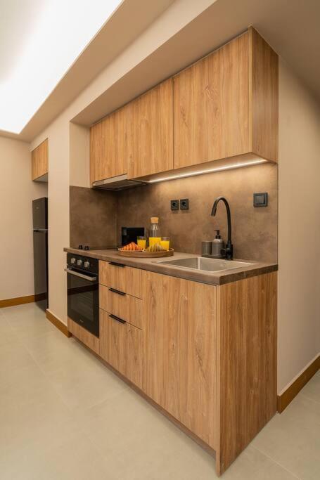 Elegant Suite Kypseli A1