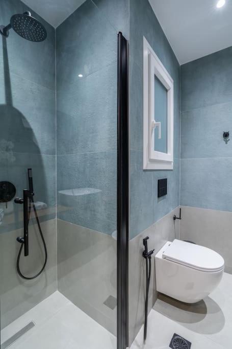 Elegant Suite Kypseli A1
