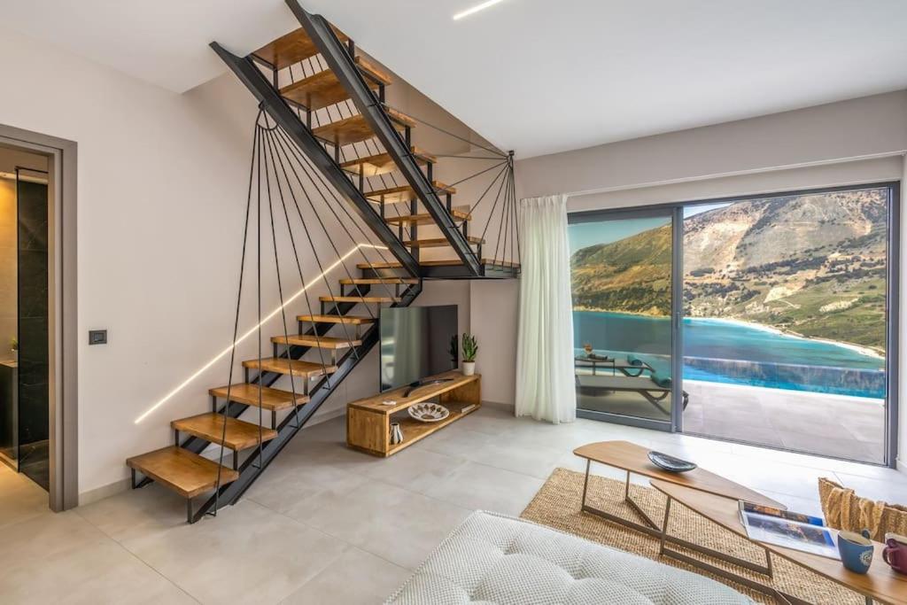 Avithos - Lassu Retreat view 5