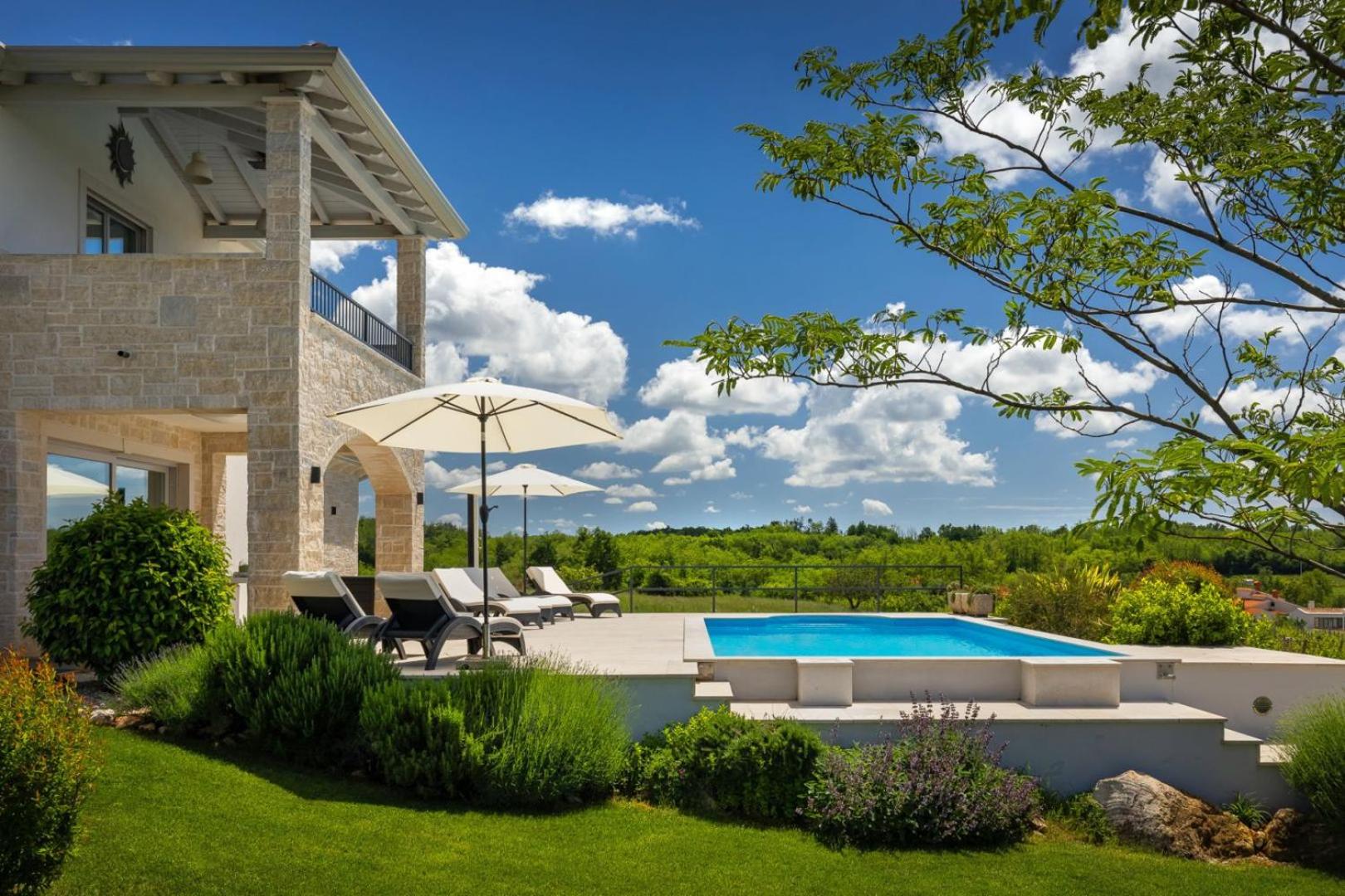 Beautiful Villa Marika with pool in Vizinada view 2
