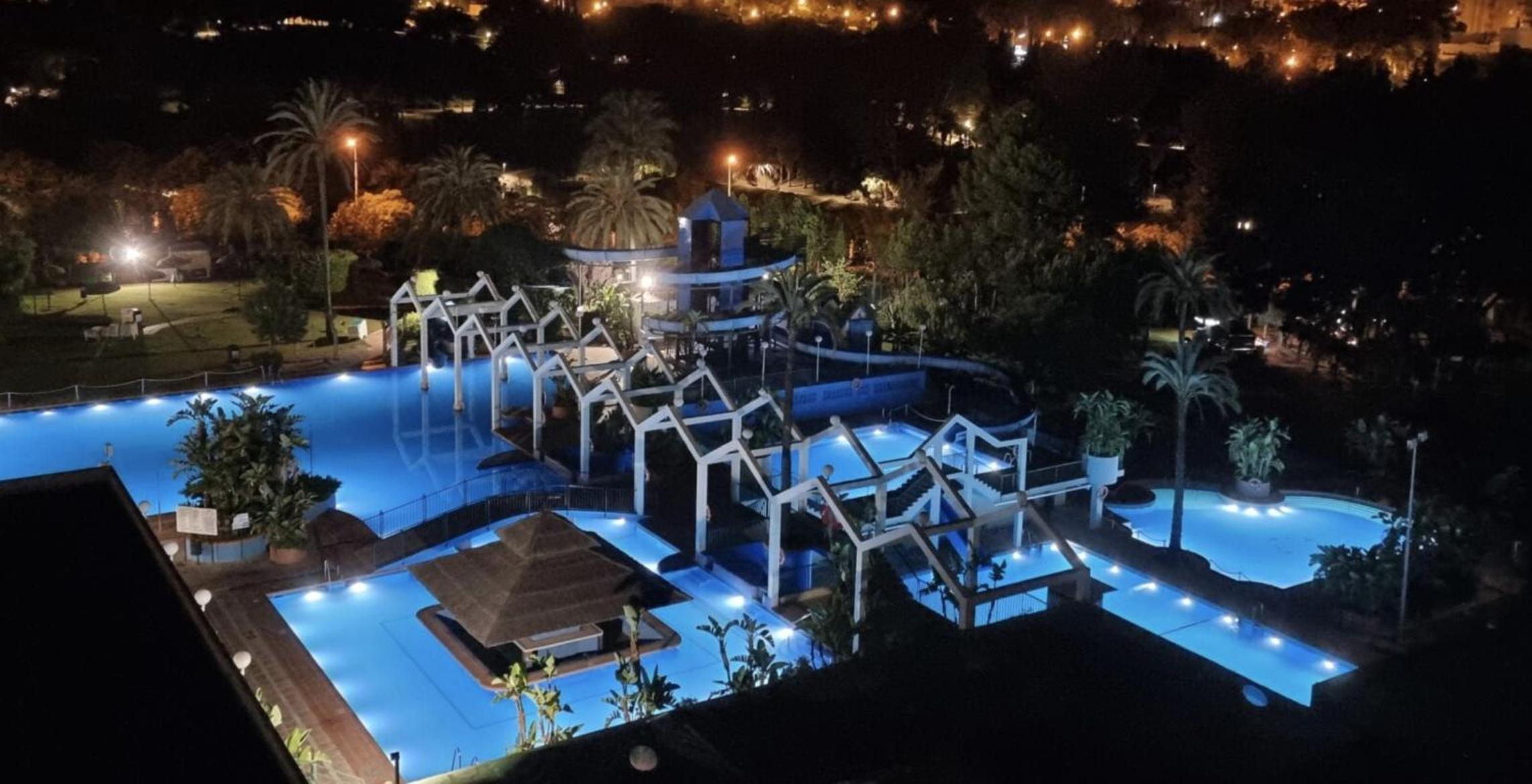 Benalbeach playa - Tu hogar frente al mar, complejo 4 piscinas