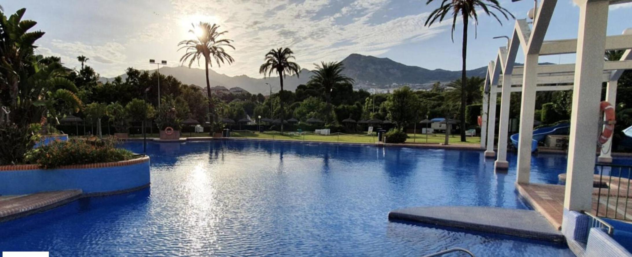 Benalbeach playa - Tu hogar frente al mar, complejo 4 piscinas