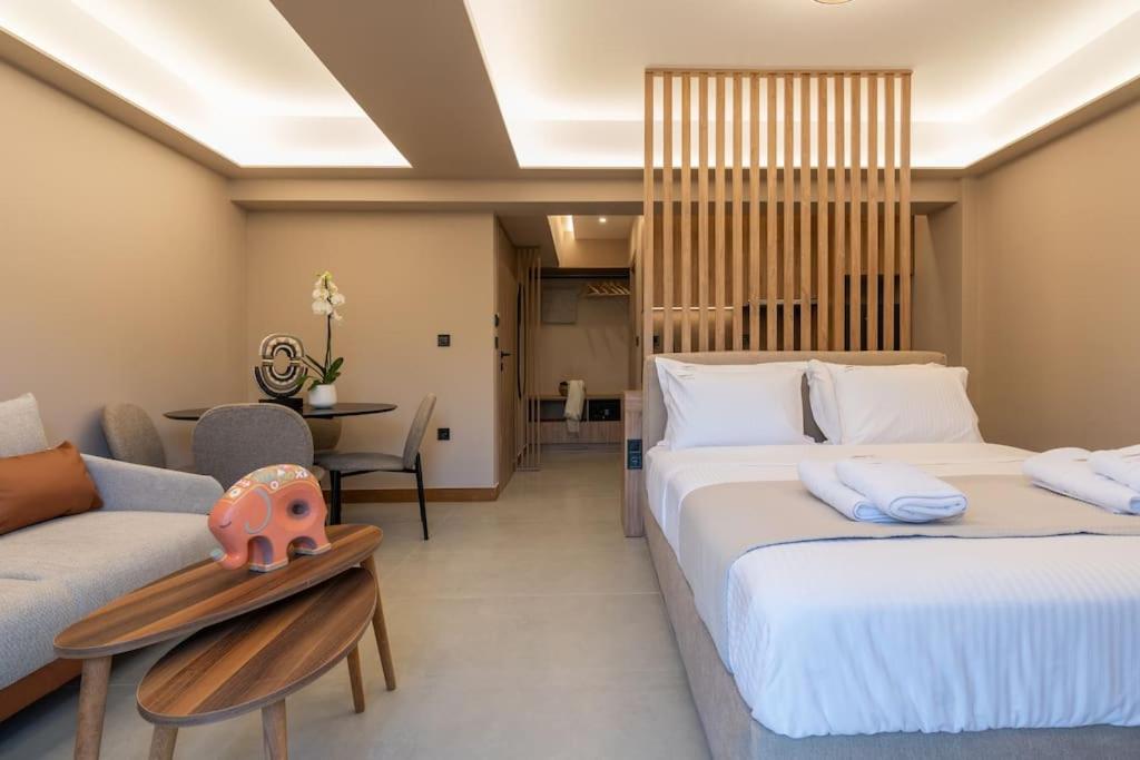 Elegant Suite Kypseli A2