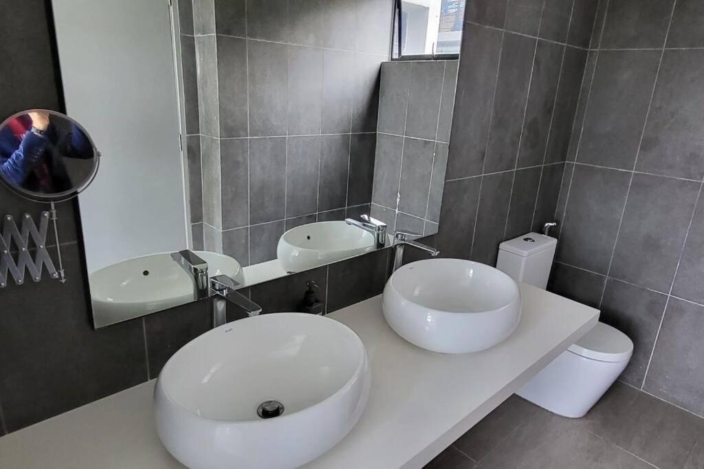 Ultra Luxury Condo In Center Kuala Lumpur Astoria