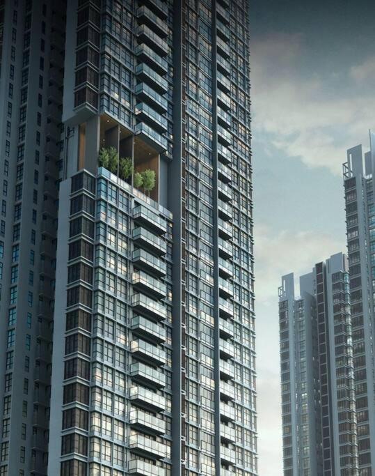 Ultra Luxury Condo In Center Kuala Lumpur Astoria