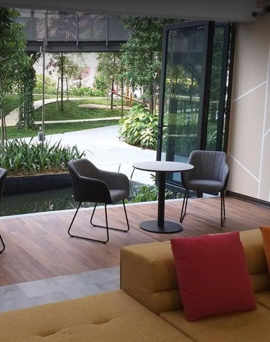 Ultra Luxury Condo In Center Kuala Lumpur Astoria