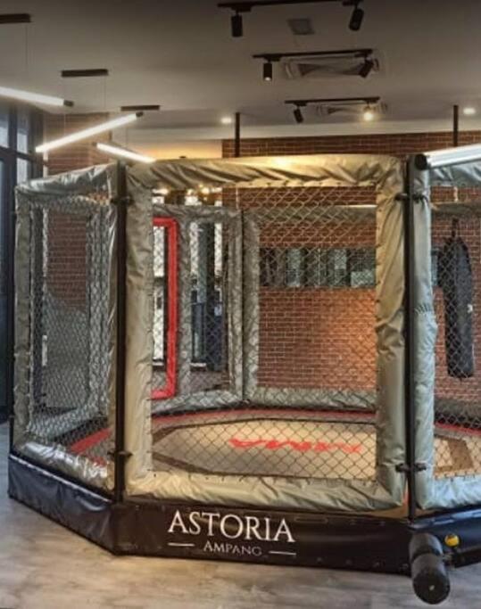 Ultra Luxury Condo In Center Kuala Lumpur Astoria