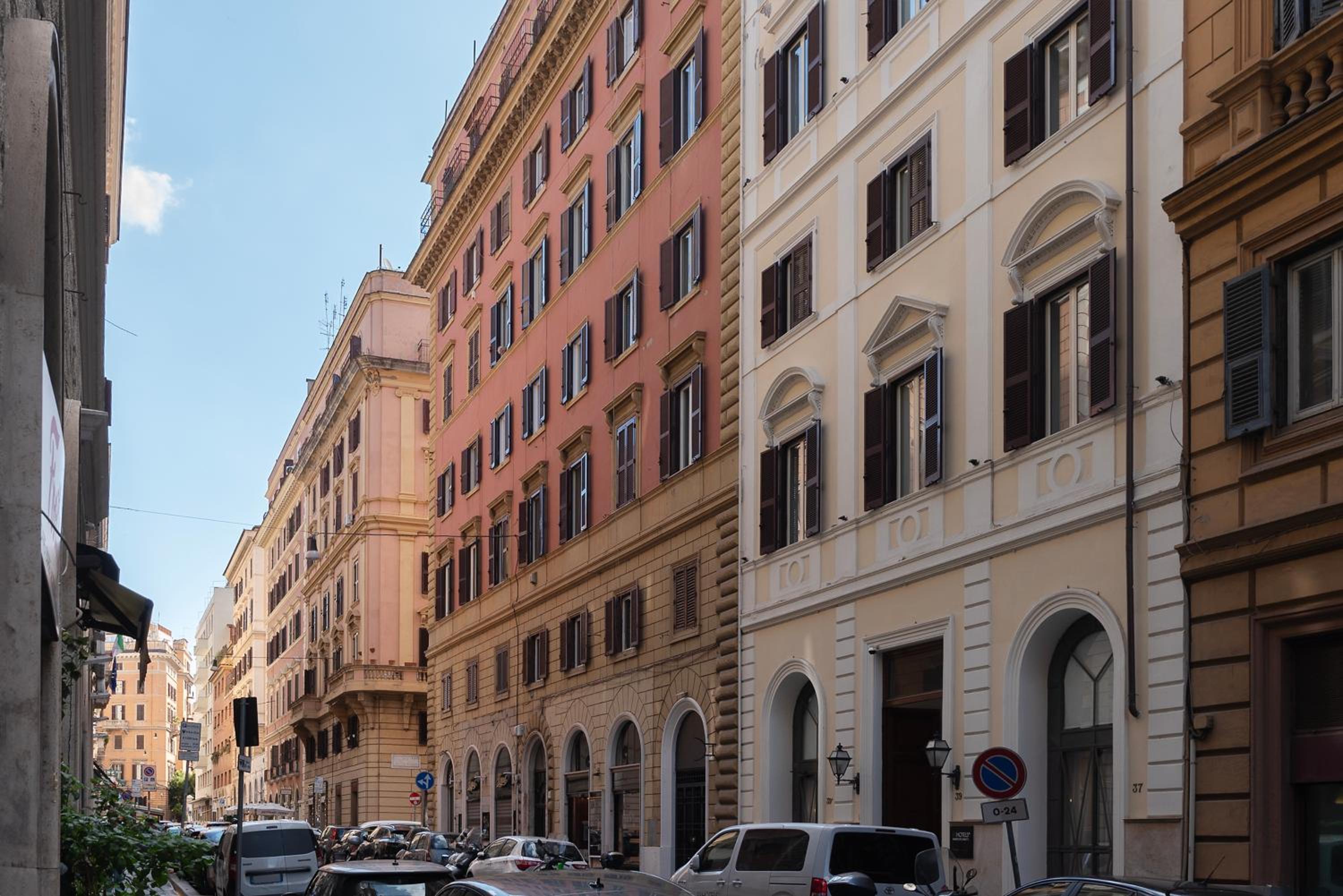 GuestHost - Rione Sallustiano Elegant Apartment