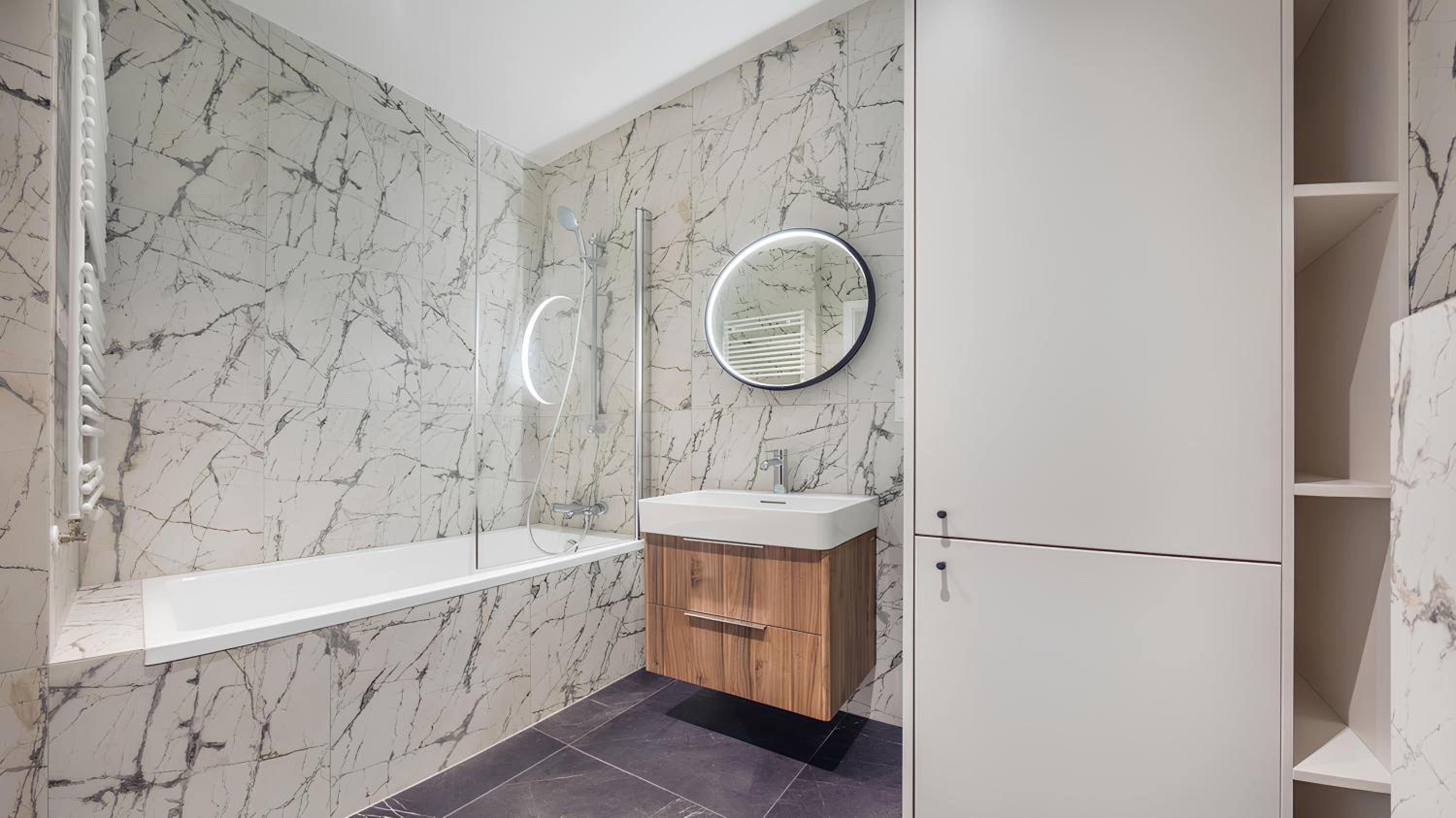 Flatbook - City Center Apartment Bank Polsk